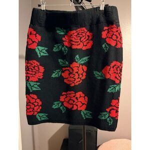 Material‎ Girl Black Rose Floral Knit Mini Skirt Womens L MG9124BBCO NWT
